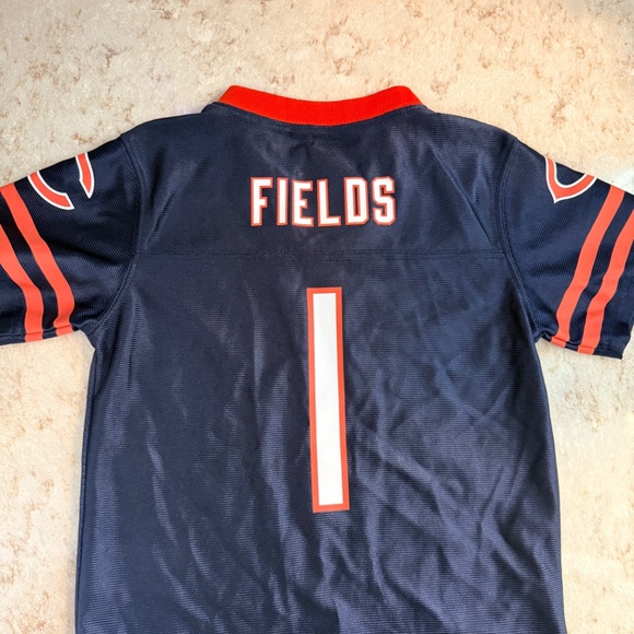 NFL Cubs Shirt - Picture 2 of 3